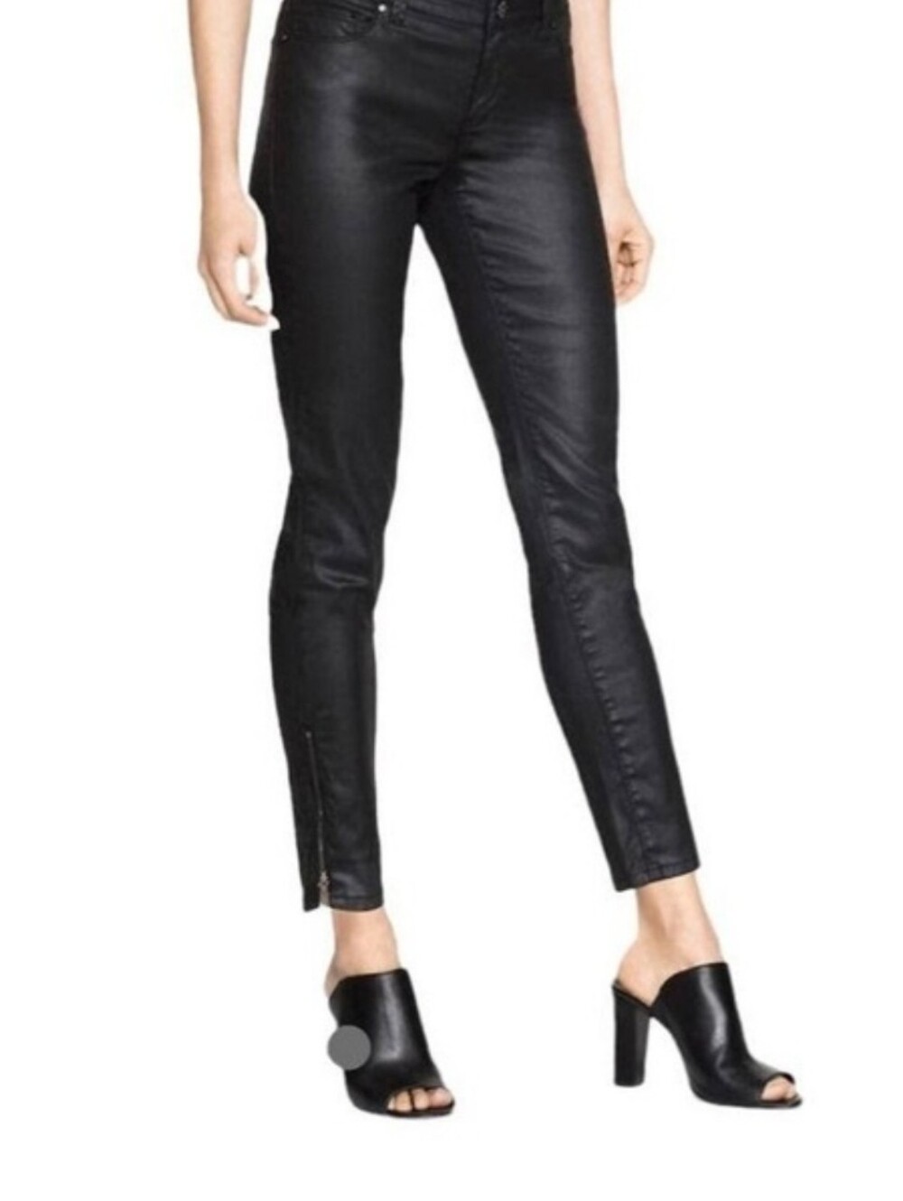 NWOT White House Black Market Skimmer Coated Black Leather Like Jeans Size 6